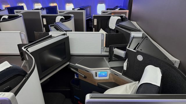 Comparing Travel Credit Cards: Capital One Venture X vs. Chase Sapphire Preferred