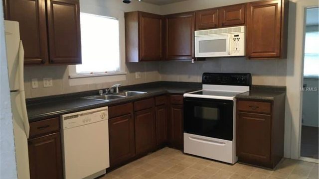 Transform Your Kitchen: A Bright Makeover for Modern Living