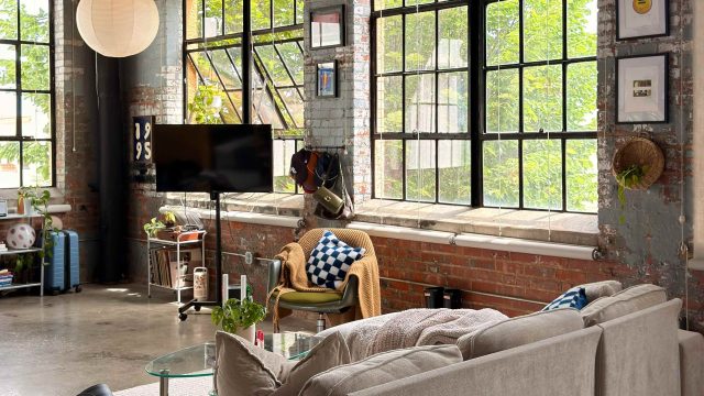 Transforming a Loft: Cozy Vintage Charm Meets Modern Living