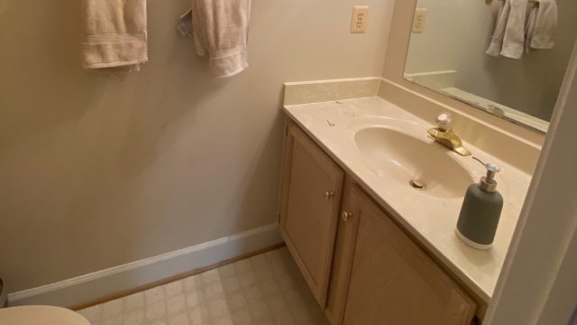 Transform Your Small Bathroom: Innovative Paneling Ideas for Modern Spaces