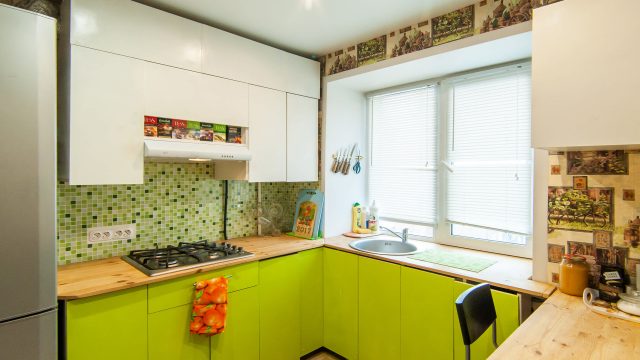 Retro Kitchen Colors Make a Comeback: Embrace 70s Chic Today