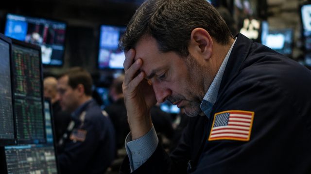 Tech Sector Setback: Market Dips Amid Uncertain Futures