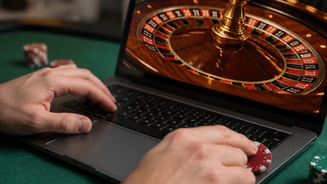 Explore the Latest in Online Gambling: Trends and Tips for 2023